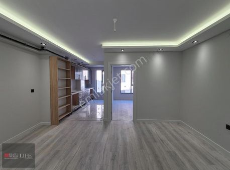 Rw Lıfe // Yunus Emre Cd Yakını 60 M2 Sıfır 1+1 Satılık Daire