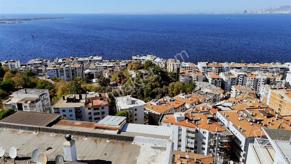 İnönü Caddesi Üzerinde Otoparklı Metroya Yakın 4+1 Geniş Daire