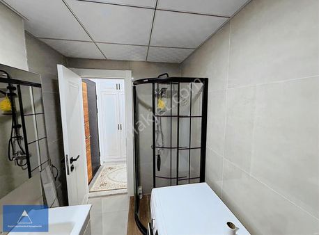 Deniz Manzaralı Lüks Eşyalı Geniş 1+1