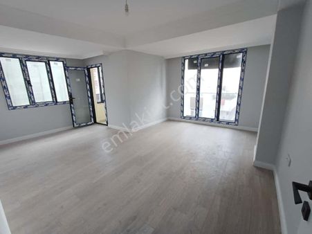 Zeytinburnu Çırpıcı Mah'de 3+1 Asansörlü Sıfır Satılık Köşebaşı Daire Osmanlı Emlak