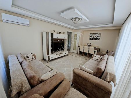 Pendik Çamçeşme'de E5'e Yakın Satılık Çok Geniş 3+1 Daire