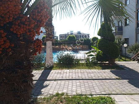 Kuşadasında Site İçi 2+1 Kapalı Mutfak & Cam Balkon & Doğalgazlı