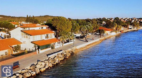 Şakran'da Denize Sıfır 4+1 Dubleks Villa