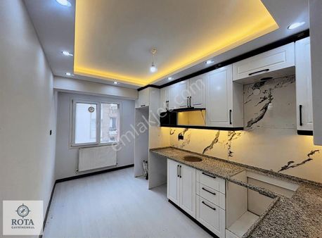 Rota Emlaktan Buca Göksu Mah Cadde Üstü Plan Projeli 2+1 Daire