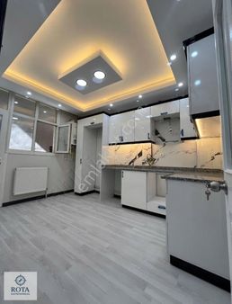 Rota Emlaktan Buca Yeşilbağlar Mah Satılık Yüksek Giriş Daire