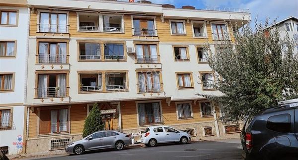 Ümraniye Çakmak'ta Hat Boyuna Yakın 3+1 Geniş Arakat Daire