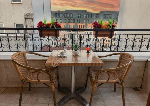 İstiklal Caddesinde Yatırıma Hazır Satılık Butik Otel Binası