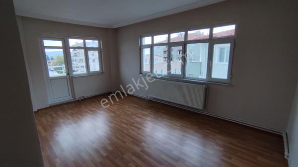 Eser Okuluna Yakın Konumda Ankastreli Kiralık Ferah 3+1 Daire