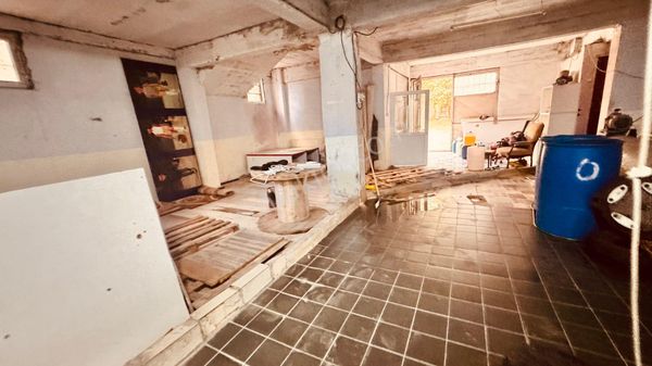 Bağcılar Kemalpaşa Tem Oto Yola Yakın 300 M2 Düz Giriş