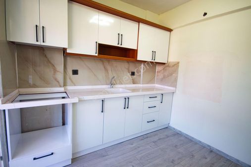 🛑🛑aktif'ten Akçay'da Satılık 3+1 Fırsat Dairesi Arakat Doğalgazlı Geniş Daire