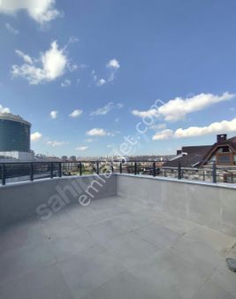 Uygar Emlaktan Şirinevler Mahallesinde 5+2 Dublex Sıfır Daire