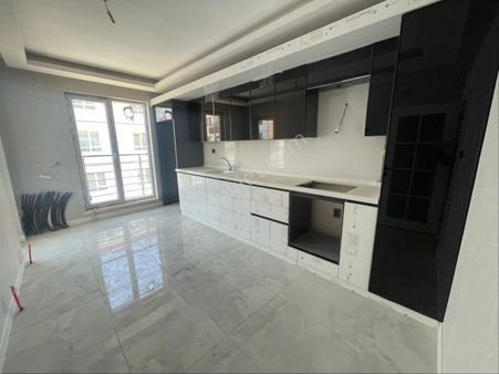 Öz Eda Emlak Tan Satılık 3+1 Daire Bağlum Merkez De