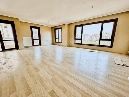 Gopta Mükemmel Konumlu 2+1+2banyo Şehir Ve Doğa Manzaralı Harika