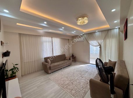 Cadde Seyran'dan Satılık 3+1 180 M2 Arakat İskanlı Krediye Uygun