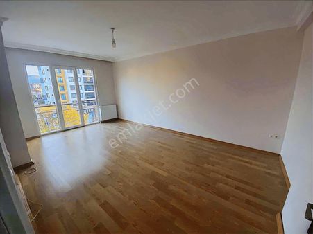 Sancaktepe Abdurrahmangazi Mahallesi 2+1 Arakat Asansörlü