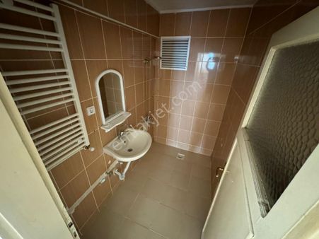 Sincan Plevne Mah 3+1 Ara Katta Masrafsız Cadde Üzerinde Daire