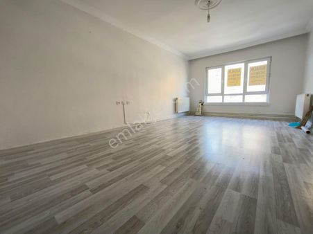 Etiler Mah Katta 3+1 Tren Durak Okul Hastane Yakını Polat Emlak