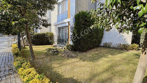 Çiğdem Emlak'tan The İst Veliefendide Satılık 3+1 Daire