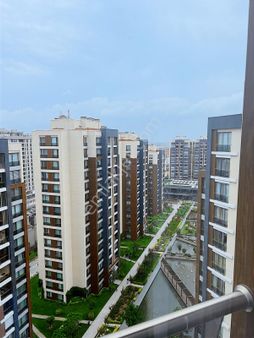 Çiğdem Emlaktan The İst Veliefendide Satılık 3,5+1 Daire 202m2
