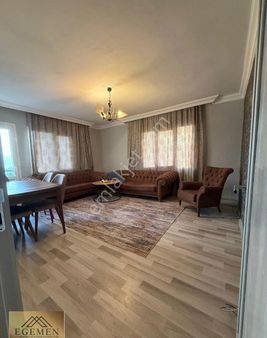 Kuşadasında 3+1 Daire Site İçi Havuzlu Manzaralı