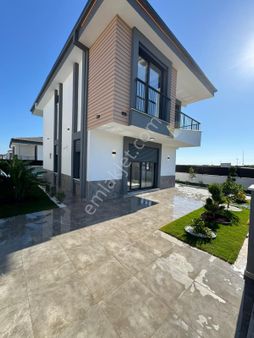 Aydın Didim Efeler Mahallesinde Denize Yakın Müstakil Havuz Lu Villa