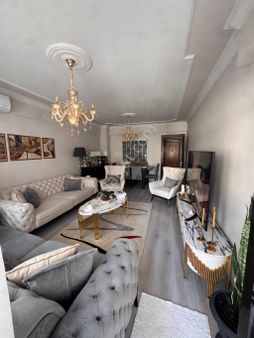 Bostanlı Gastronomi Sokağı’nda Satılık 3+1 Geniş Daire – İskeleye 5 Dakika!