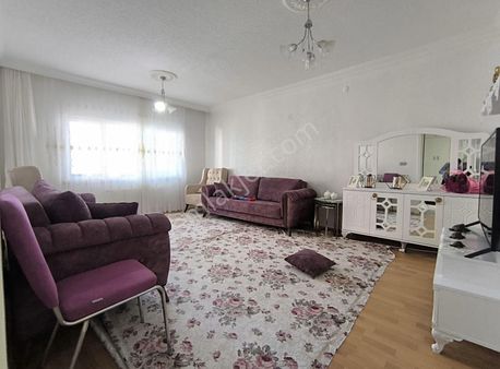 Seyran Emlak'tan Seytantepe C Bloklarda 3+1 Satılık Daire