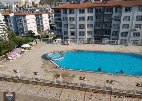 Kıralık Kuşadası Ara Kat Daıre