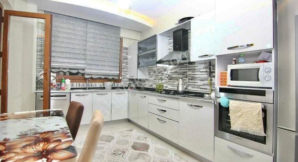 50 Metre Yolda 3+1 Arakat Lüx Satılık Fırsat Daire!!!