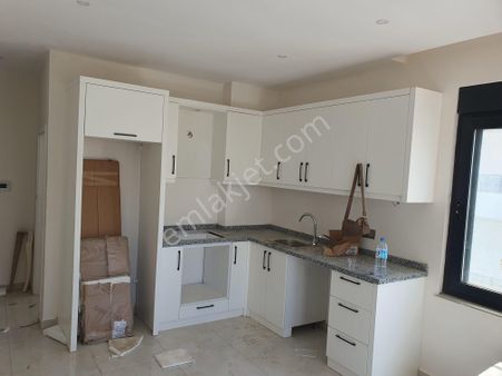 Antalya'da Avsallar Mahallesinde Ara Katta 1+1 Satılık Sıfır Daire !!!