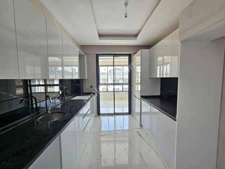 Mete Konaklarına Oldukça Yakın 3+1 Satılık Lüx Sıfır Fırsat Daireler