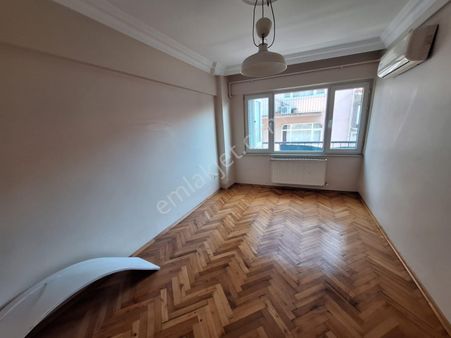 Beyoğlu Firuzağa Bostanbaşı Caddesi Nde Fransız Sokağı Yakı 2+1 Daire