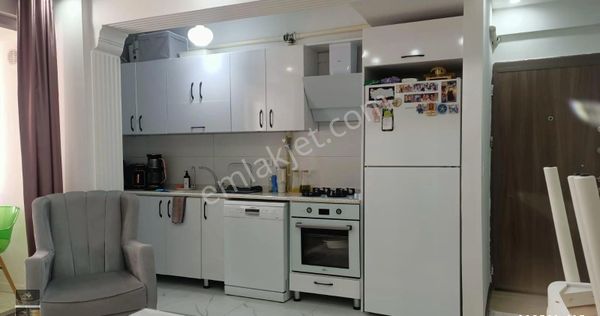 Kaya Emlak'tan Kemalpaşanın Merkezinde Acil Satılık 2+1 Daire Kombili