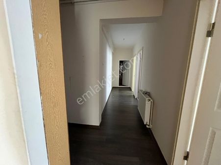 Hürriyet Mahallesinde Satılık Temiz Daire