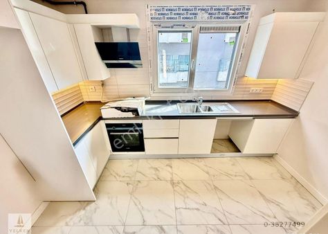 Caddebostan Hamam Sokak'ta 3+1 Balkonlu Ebeveyn Banyolu Sıfır