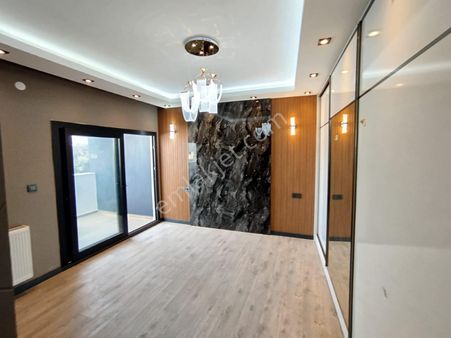 Buca Da Emsali Az Olan Lüx Kaliteli Ferah Satılık Merkezi Konumda Daire