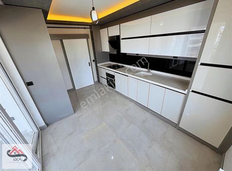 Loca'dan M.kemal'de Site İçi Geniş Peyzaj Alanı Y.girş U.lüx 3+1