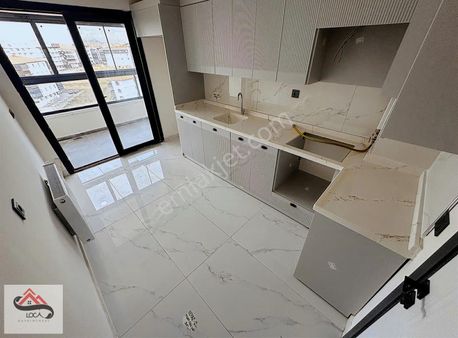 Loca'dan F.çakmak'ta Site İçerisinde Cam Balkon Petek Full U.lüx