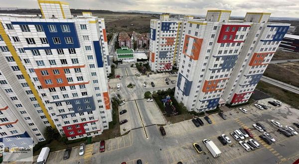 Hadımköy Vefa 1 Konutlarında Boşş Satılık 3+1 Daire