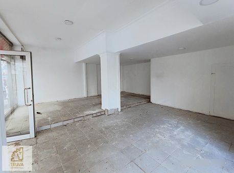 Truva// Dan 100.yıl Bulvarına Komşu Satılık Dükkan