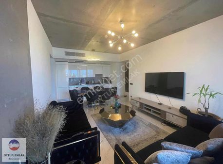 Sinpaş Queen Bomonti Eşyalı Satılık 2+1 Balkonlu Daire 140 M²