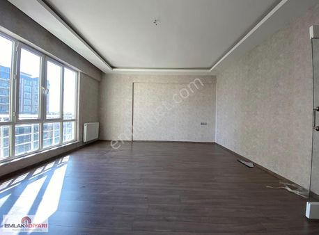 Emlak Diyarından Şahintepe'de 3+1 Satılık Daire