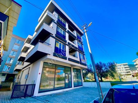 Yükselden Kadıköyde Merkezi Lokasyonda Çift Balkonlu Sıfır 2+1