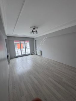 Perşembe Pazarı Civarı Kiralık 3+1 10 Yıllık Daire