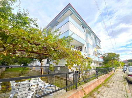 🟣güç Gayrimenkul'den Akçay'da Denize Yakın Ayrı Mutfaklı Fırsat Satılık 2+1 Daire