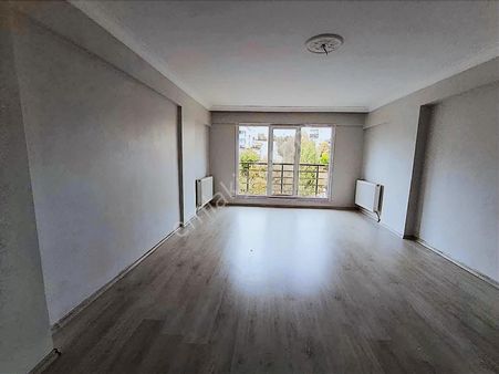 Şahapgürlerde Cadde Üzeri Geniş 2+1 Dublex...!!!