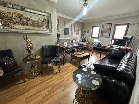 Sıhhıye İlkiz Sokak'ta 2+1 Kiralık Ofis