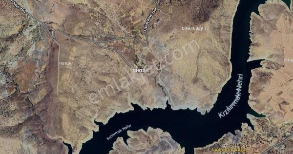 Felahiye Alparslan'da Kızılırmak Manzaralı Bağ