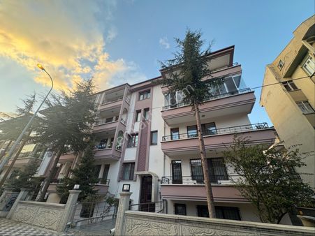 Dumlupınar Mahallesi Satılık 4+1 Daire