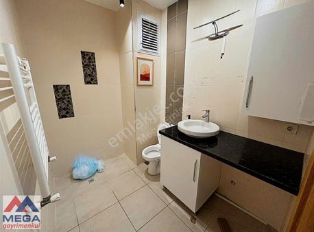 Göztepe Minibüs Caddeye Cepheli Doktor Muayenesine Uygun